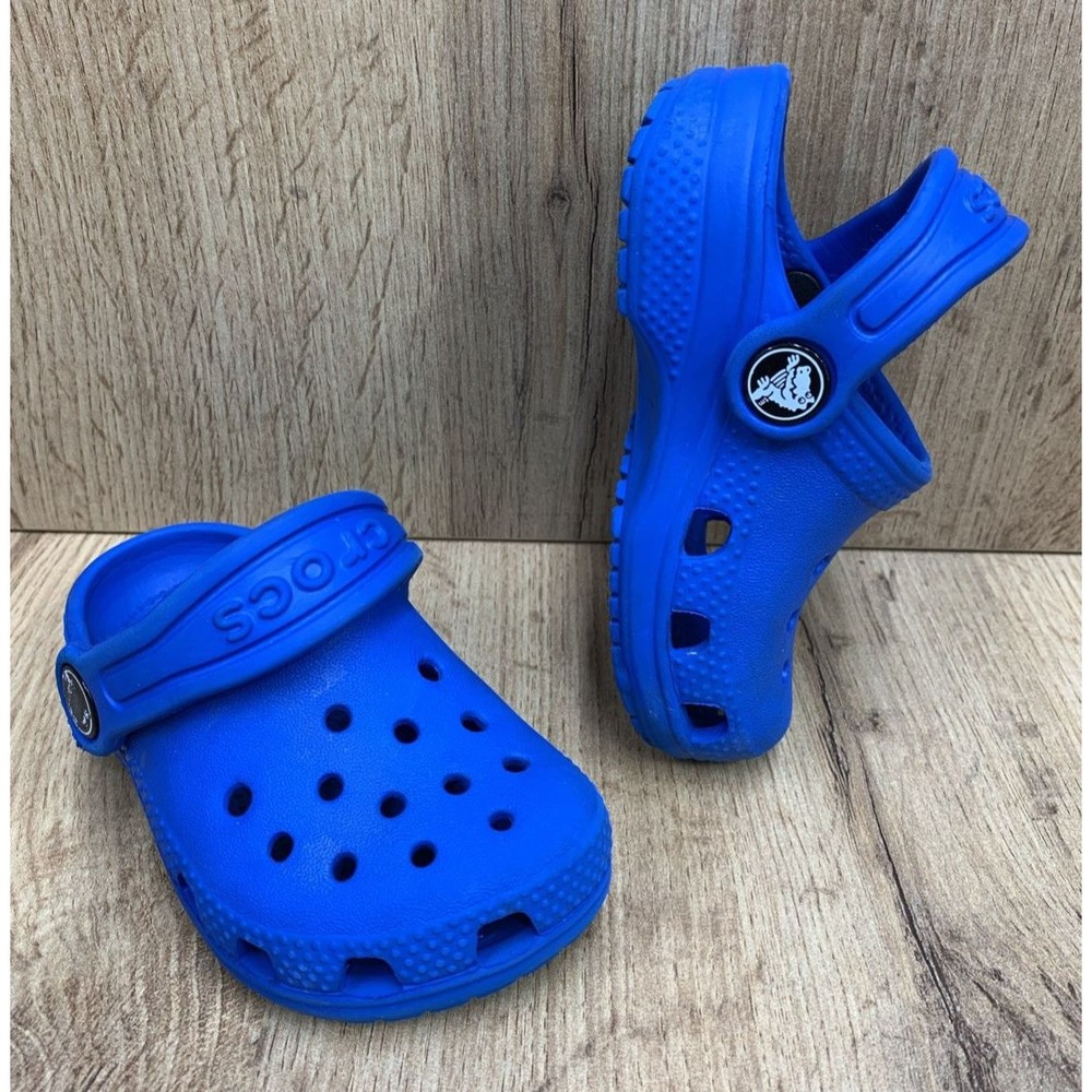 Crocs Kids Classic Clogs Blue Sz C 5 Slip-On Waterproof Shoes Slip On